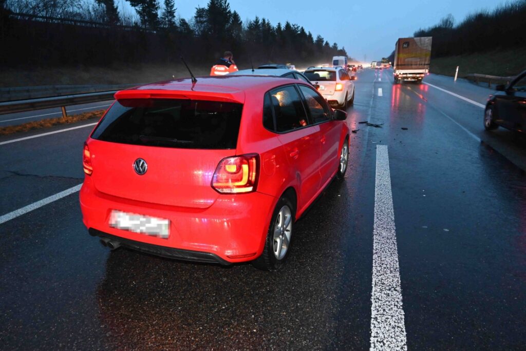Verletzte bei Verkehrsunfall auf der A1 bei Bürerstich (SG) - LKW-News aktuell und informativ