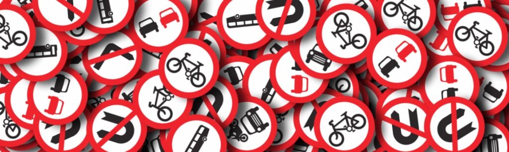 LKW prallte gegen Schilderwagen der Autobahnmeisterei - LKW-News aktuell und informativ