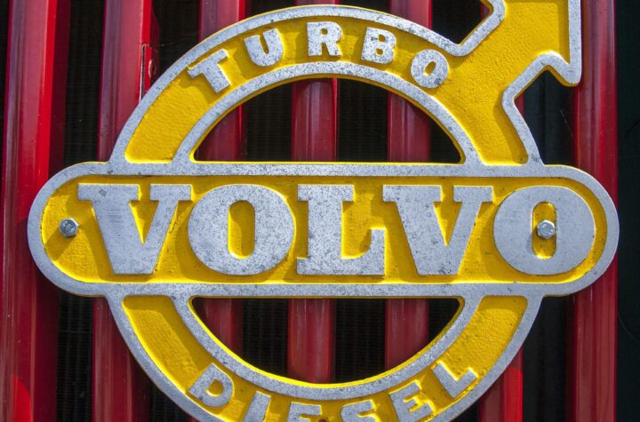 Weißer Volvo-Lastwagen gestohlen – Zeugenaufruf - LKW-News aktuell und informativ