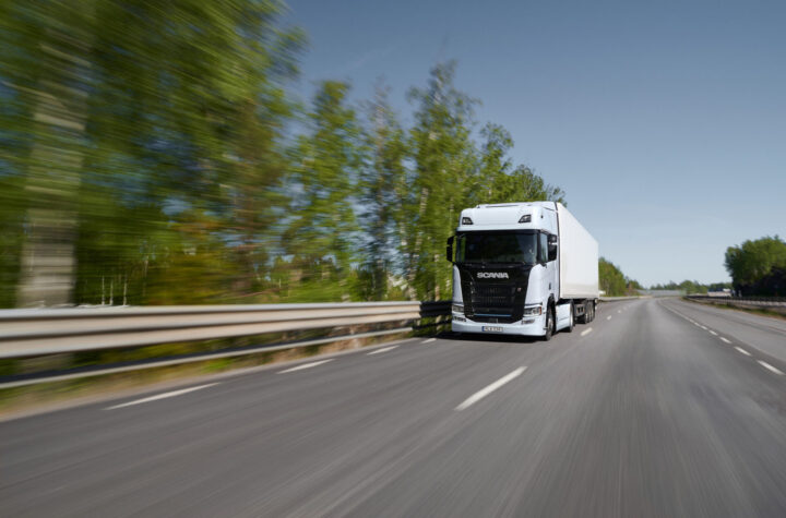 Presseinformation "Scania präsentiert Elektro-Lkw für den nationalen Fernverkehr" - LKW-News aktuell und informativ