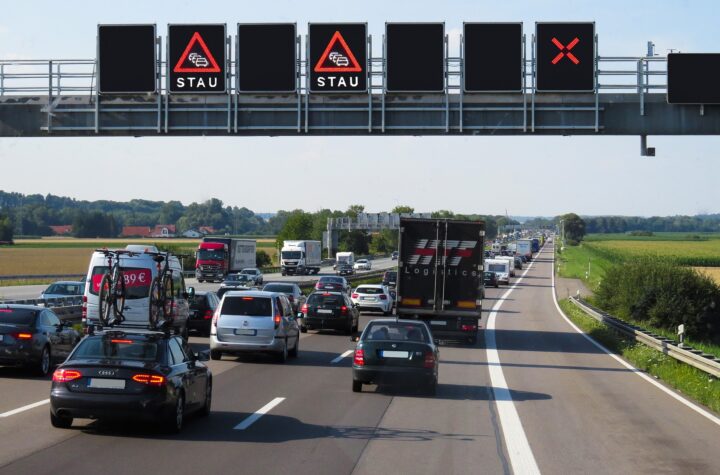 Unfall auf der BAB 14: Richtung Dresden ging nichts mehr (Symbolbild/pixabay)