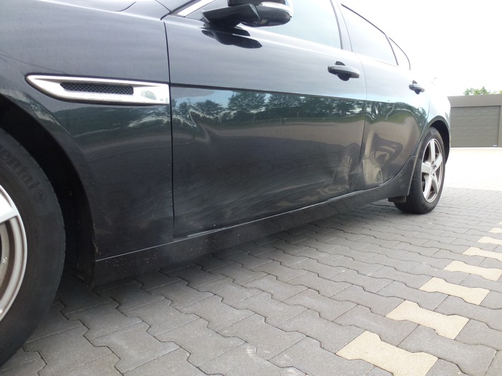 Verkehrsunfallflucht in der Dirschauer Straße - LKW-News aktuell und informativ