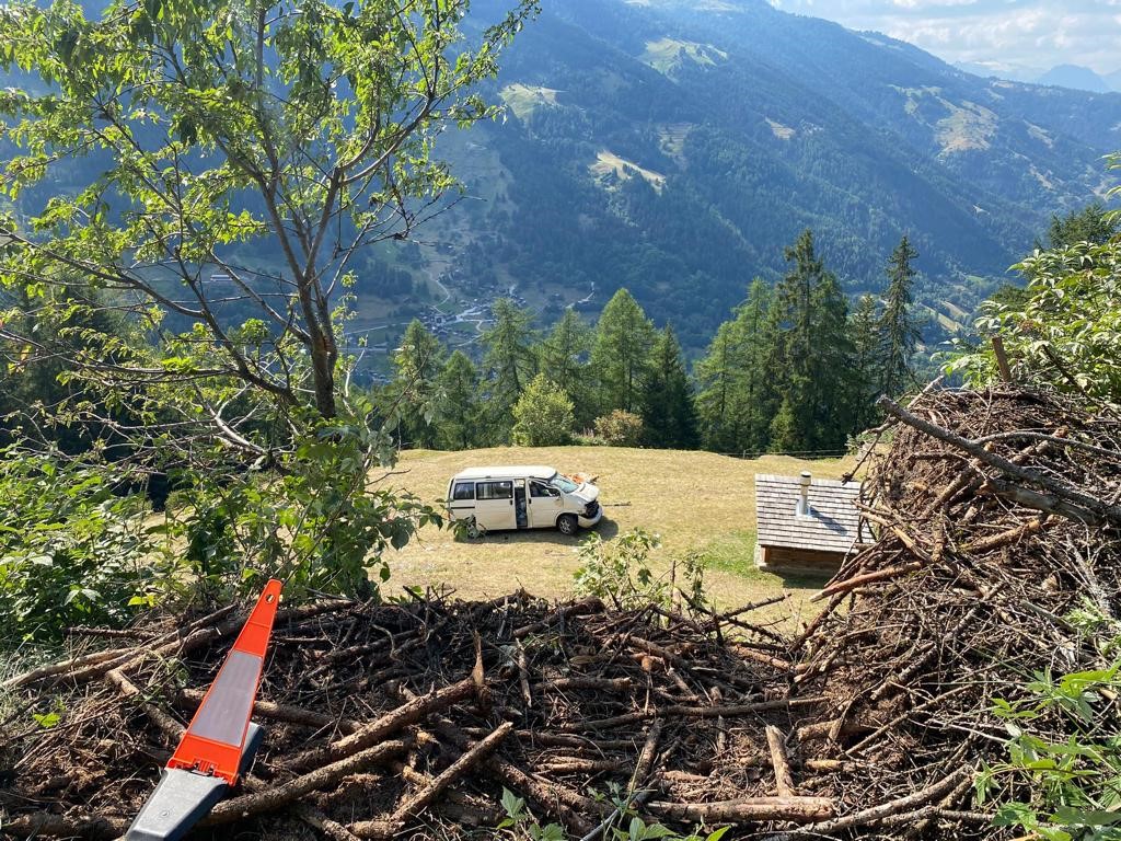 Ayer: Verkehrsunfall - eine Person verstorben - LKW-News aktuell und informativ