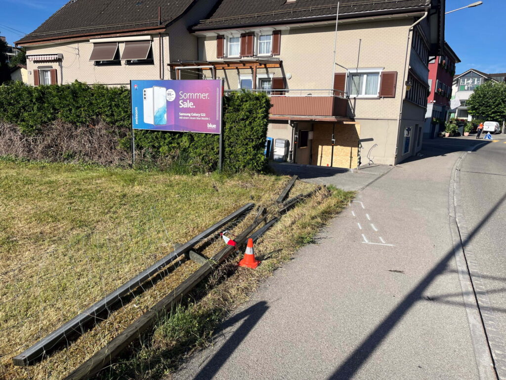 Gossau SG: Lieferwagen prallt gegen Hauswand - LKW-News aktuell und informativ