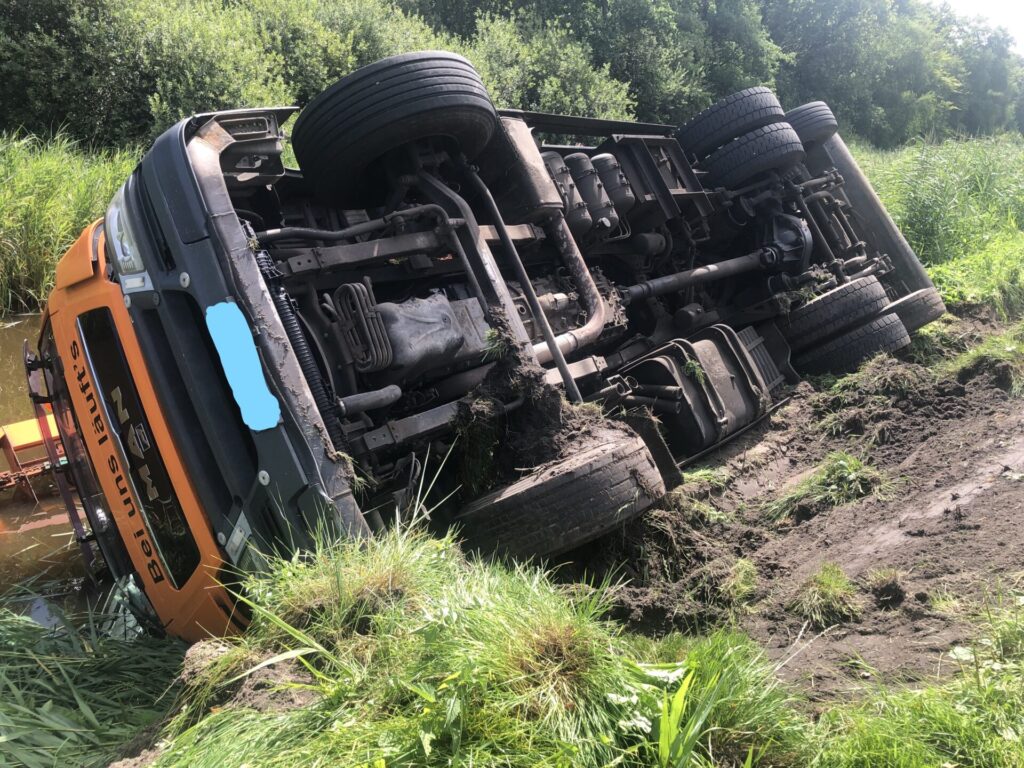 Ihlow/Ihlowerfehn: Landkreis Aurich Verkehrsgeschehen - LKW-News aktuell und informativ