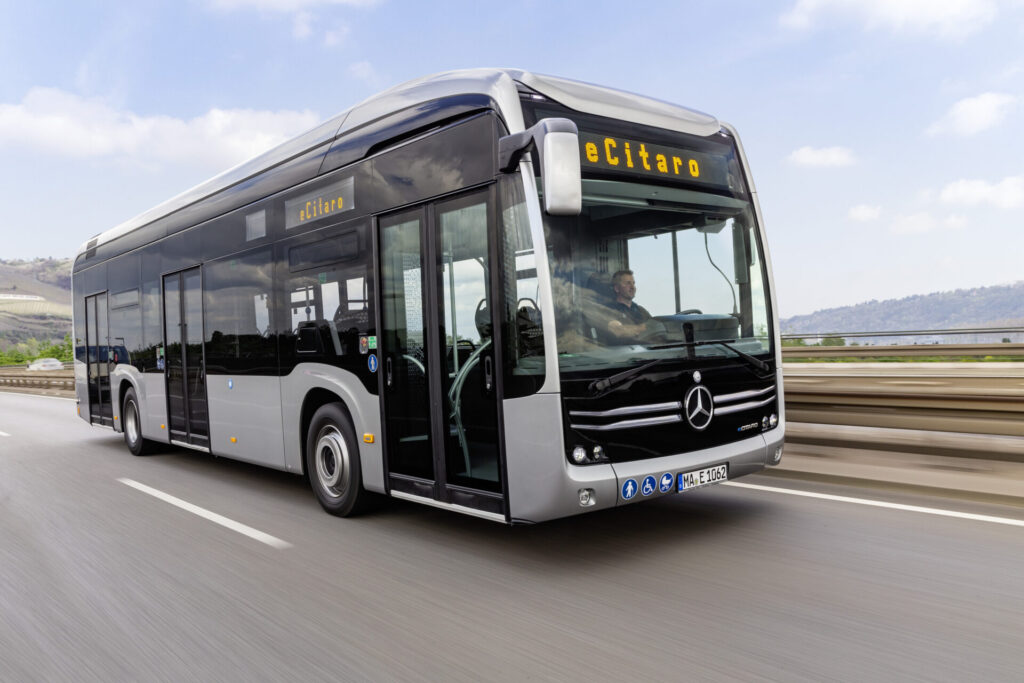 Nach intensiven Tests: Die Regionalen Verkehrsbetriebe Baden-Wettingen (RVBW) AG in der Schweiz setzen auf den Mercedes-Benz eCitaro einschließlich Lade-Infrastruktur als schlüsselfertige Lösung - LKW-News aktuell und informativ