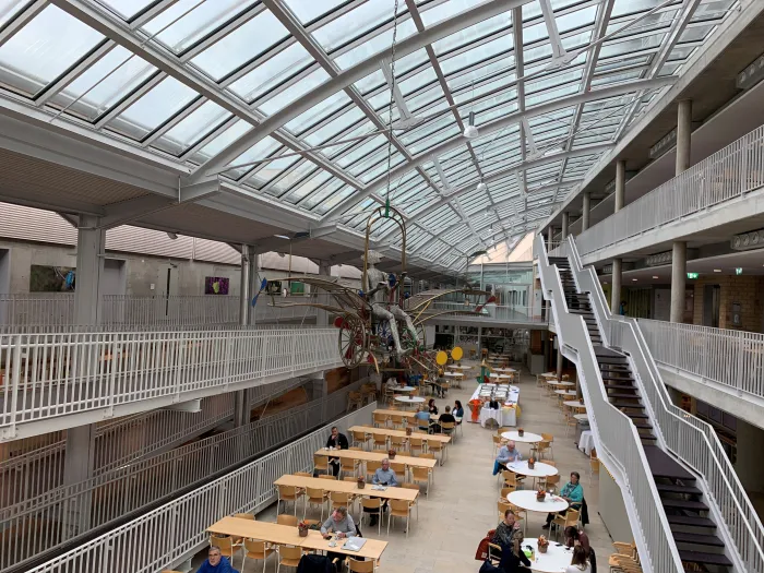 Unscheinbar und doch zentral: Die Filiale mit Partner im Schweizer Paraplegiker-Zentrum in Nottwil - LKW-News aktuell und informativ 3