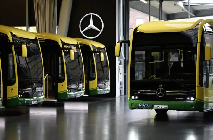 Mercedes-Benz eCitaro elektrisiert Überlandlinien: 45 E-Busse an das Verkehrsunternehmen VLP in Mecklenburg-Vorpommern ausgeliefert - LKW-News aktuell und informativ