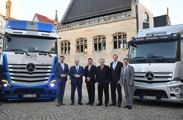 Herzstück im Harz: Mercedes-Benz Lkw errichtet zentralen Logistikstandort für weltweite Ersatzteilversorgung in Halberstadt - LKW-News aktuell und informativ