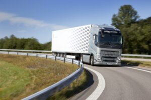 Rekordjahr 2022 für Volvo Trucks – Auslieferungsrekord und Marktanteilszuwächse in 41 Ländern - LKW-News aktuell und informativ
