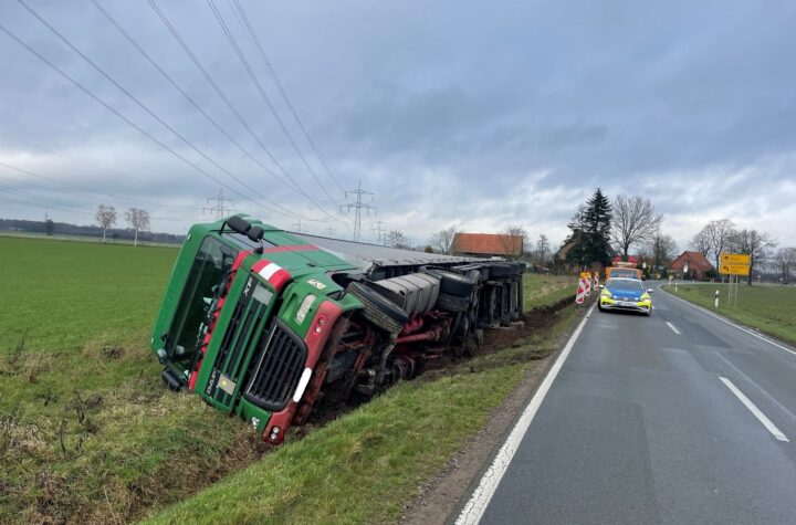 Bücken (L352): LKW kippt in Straßengraben - LKW-News aktuell und informativ
