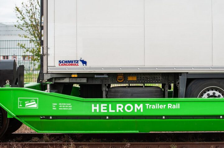 Bundesministerium für Digitales und Verkehr unterstützt Markteinführung des Helrom Trailer Wagens mit 15 Millionen Euro - LKW-News aktuell und informativ