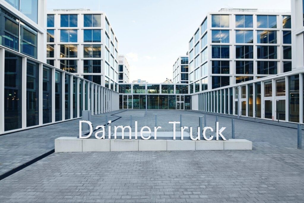 Daimler Truck AG spendet eine Million Euro für die Menschen im Erdbebengebiet in der Türkei und in Syrien - LKW-News aktuell und informativ