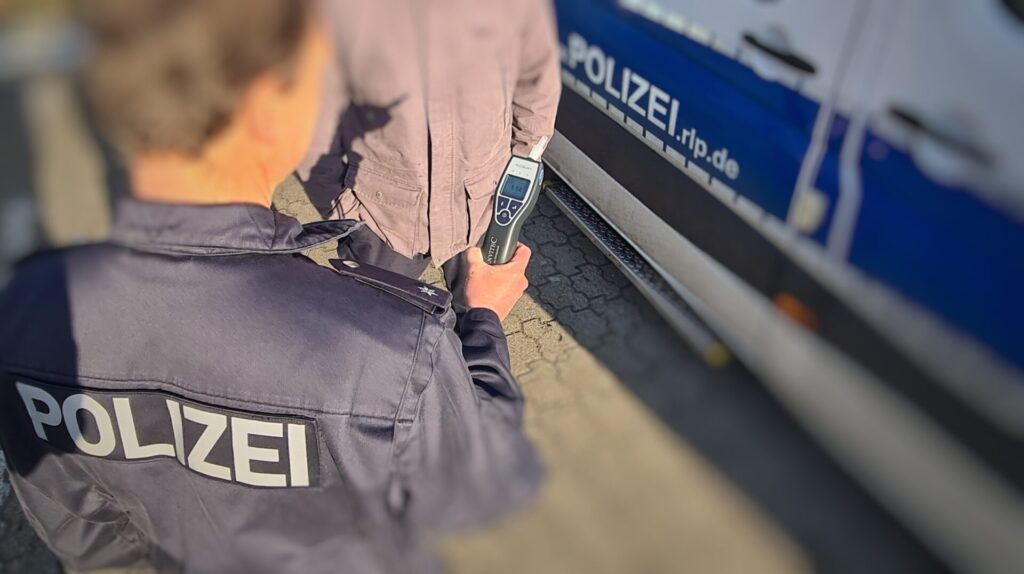 Lambsheim: Stundenlang alkoholisiert im LKW unterwegs - LKW-News aktuell und informativ