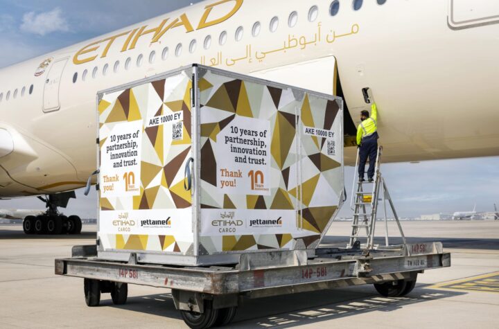 Etihad Cargo verbessert die Sichtbarkeit von Luftfrachtsendungen durch kombinierte Lösung von Descartes und Jettainer - LKW-News aktuell und informativ 1