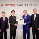 Daimler Truck, Mitsubishi Fuso, Hino und Toyota Motor Corporation unterzeichnen Absichtserklärung zur schnelleren Entwicklung fortschrittlicher Technologien und zur Fusion von Mitsubishi Fuso und Hino Motors - LKW-News aktuell und informativ