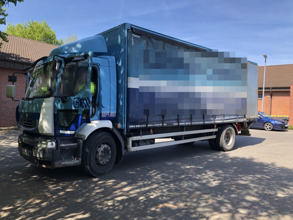 Mettmann: Polizei zieht illegalen Teerkocher aus dem Verkehr - und warnt! - LKW-News aktuell und informativ