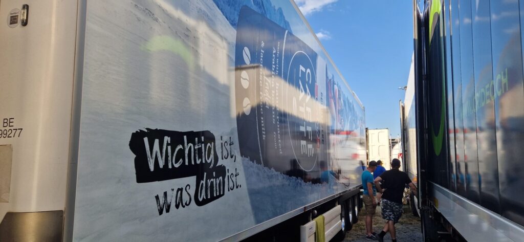 Brummi-Traeff: Erfolgreiche Partystimmung in Altstätten - LKW-News aktuell und informativ 2