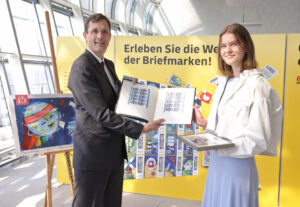 Deutsche Post präsentiert Deutschlands Demokratie-Briefmarke - LKW-News aktuell und informativ