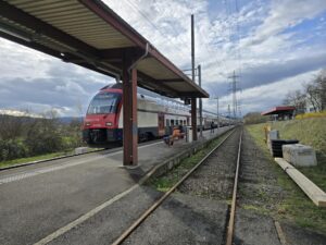 Bahnhof Otelfingen Golfpark: Ausbau für stufenfreien Zugang zu den Zügen - LKW-News aktuell und informativ 1