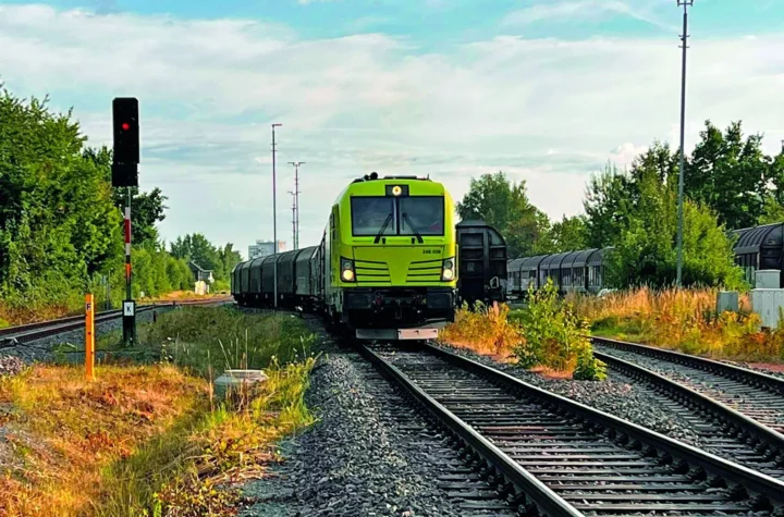 Flexibilität, Schnelligkeit und Qualität: Captrain und Salzgitter Flachstahl starten Logistiksystem für Ostdeutschland - LKW-News aktuell und informativ