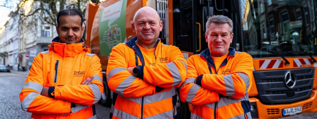 Morgens bleibt es leise in Karlsruhe – 18 neue batterieelektrische Mercedes-Benz eEconic für die Abfallentsorgung - LKW-News aktuell und informativ