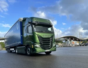 Über 1’000 km mit einer Tankfüllung: IVECO S-Way CNG setzt neuen Massstab für Reichweite und Effizienz - LKW-News aktuell und informativ
