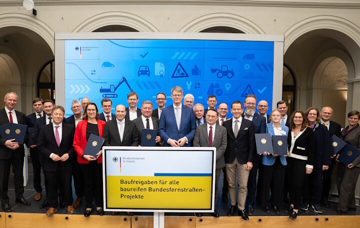 Schnieder erteilt Baufreigaben für 23 Strassenprojekte - LKW-News aktuell und informativ